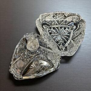 Vtg Cut Crystal Triangular3 Footed Candy/ Trinket Dish w/Lid -Thistle Design